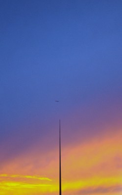Dublin's Spire is dwarfed bu the sunset... golden or what?