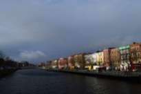 The minutes of transition between sunshine and rain along Dublin's River Liffey... the drenching was near!