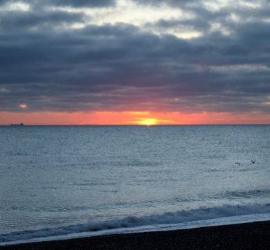 Then, at 08h07 the sun arrived on the scene... splendid Kilcoole Beach sunrise