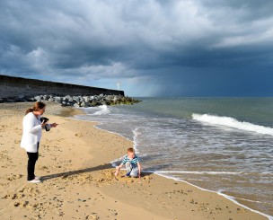 South Beach Arklow... there's a storm brewing in the distance! Sunshine and sand... lad's bliss!