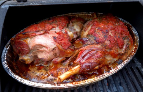 Old Year's braai! A new family tradition - yum yum lamb roast!!